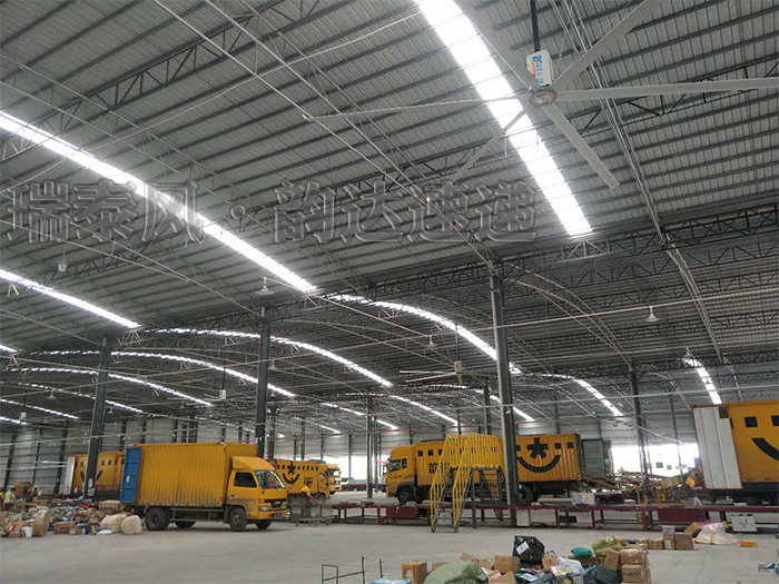 超市倉庫工業(yè)吊扇通風降溫除濕防潮解決方案呢？