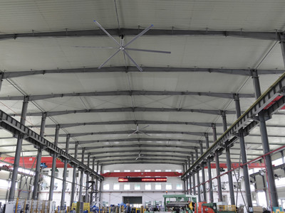 解決大型工廠車(chē)間降溫難題1臺(tái)大型工業(yè)吊扇就夠了