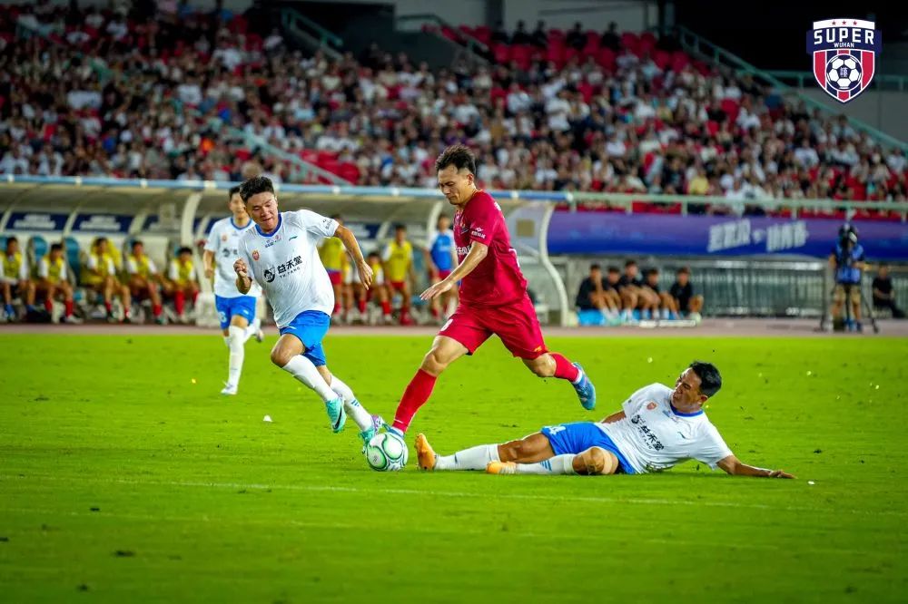 202508 漢超聯(lián)賽盛大啟幕，瑞風護航清涼賽場！